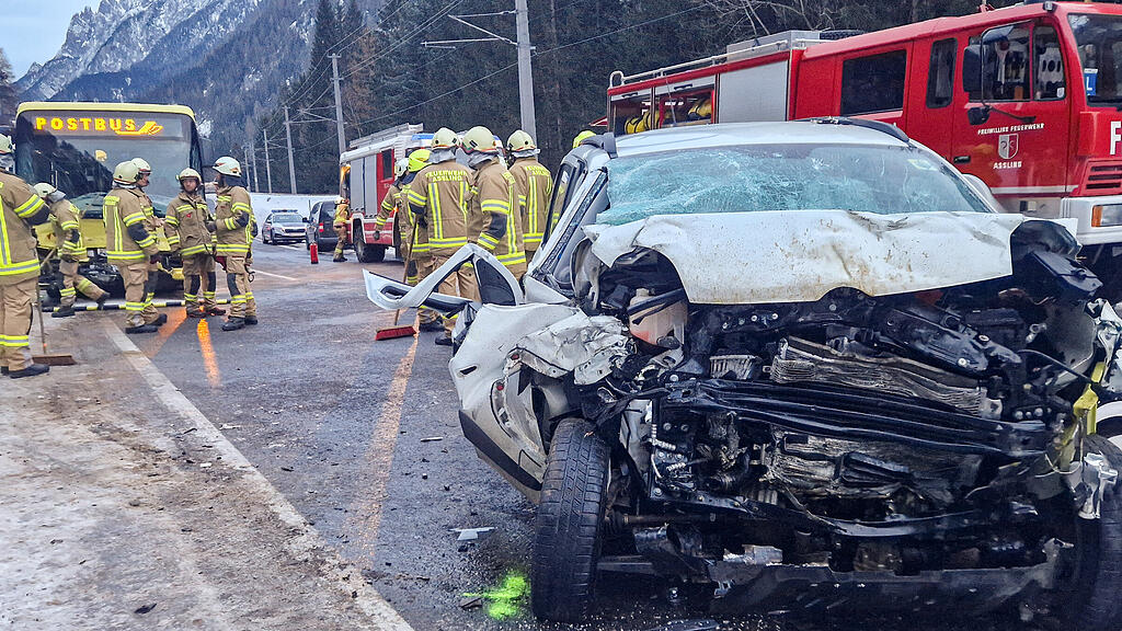TIROL MUTTER UND ZEHNJÄHRIGES KIND BEI BUSUNFALL IN OSTTIROL GESTORBEN =.jpg