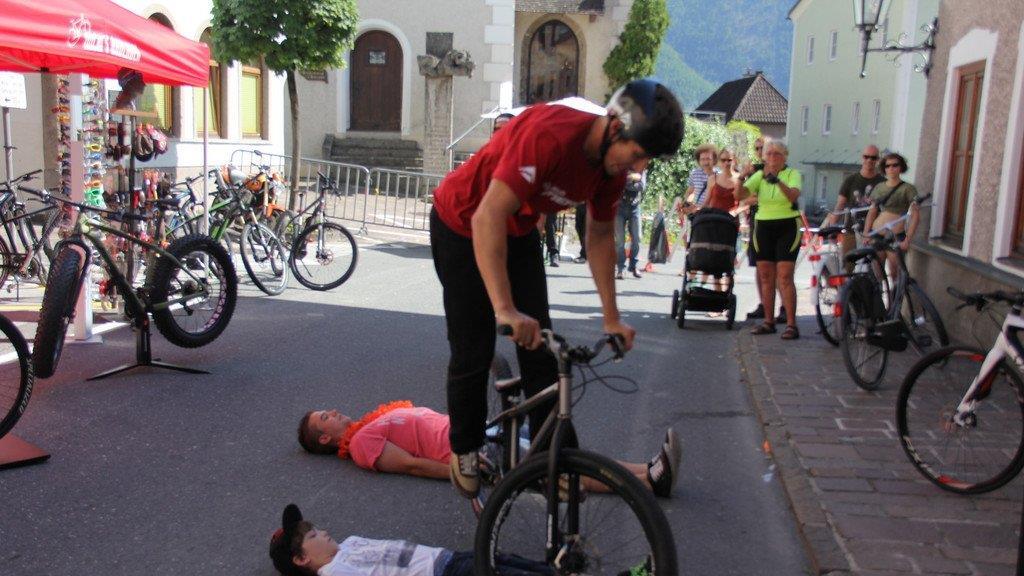 Hot Road Days in Golling