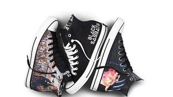 Converse bringt Turnschuhe auf den Markt, die das Konterfrei der Metal-Band zeigt.