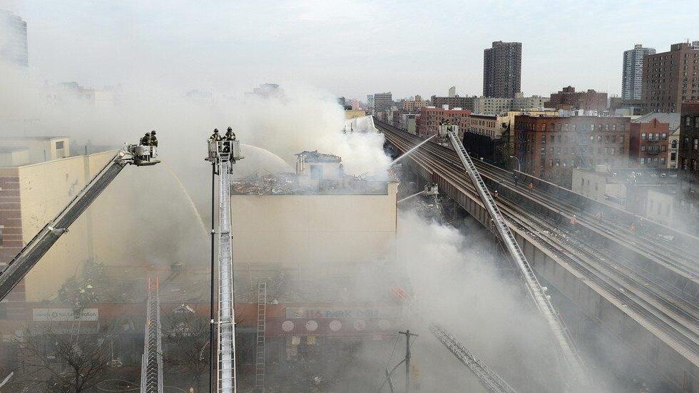 Explosion in New York: Zwei Gebäude eingestürzt