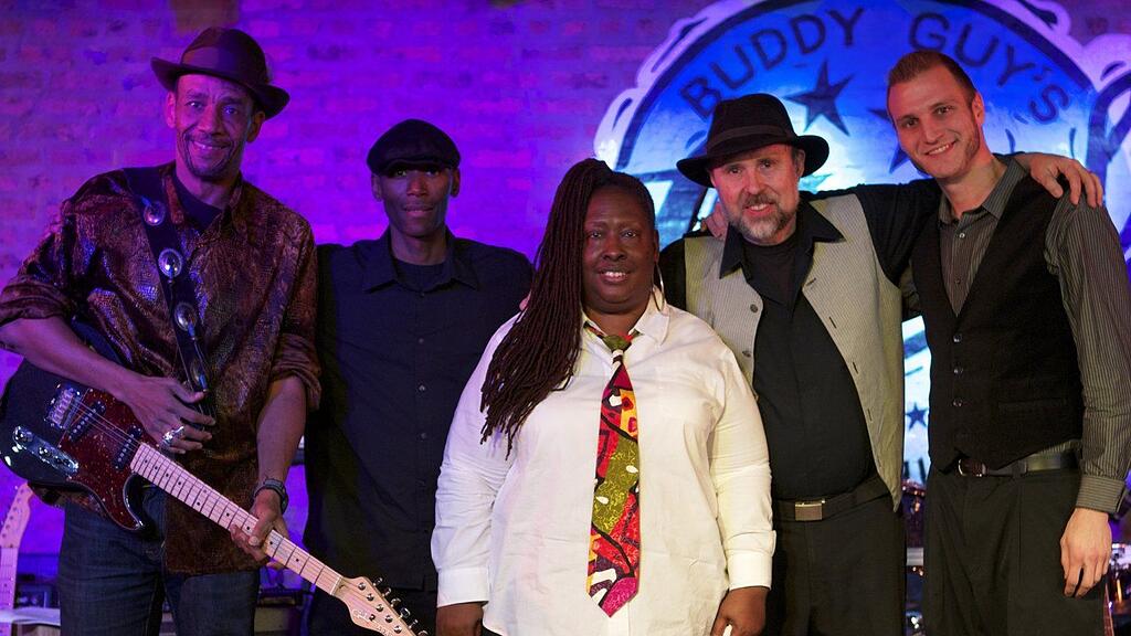 Mississippi Heat bringen den Chicago Blues der goldenen 50er ins Rockhouse.
