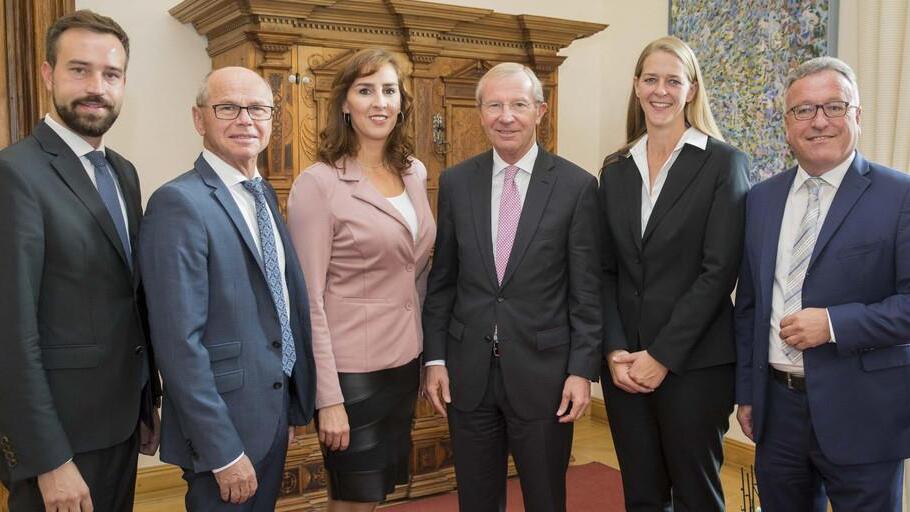 Landesregierung präsentiert Budget