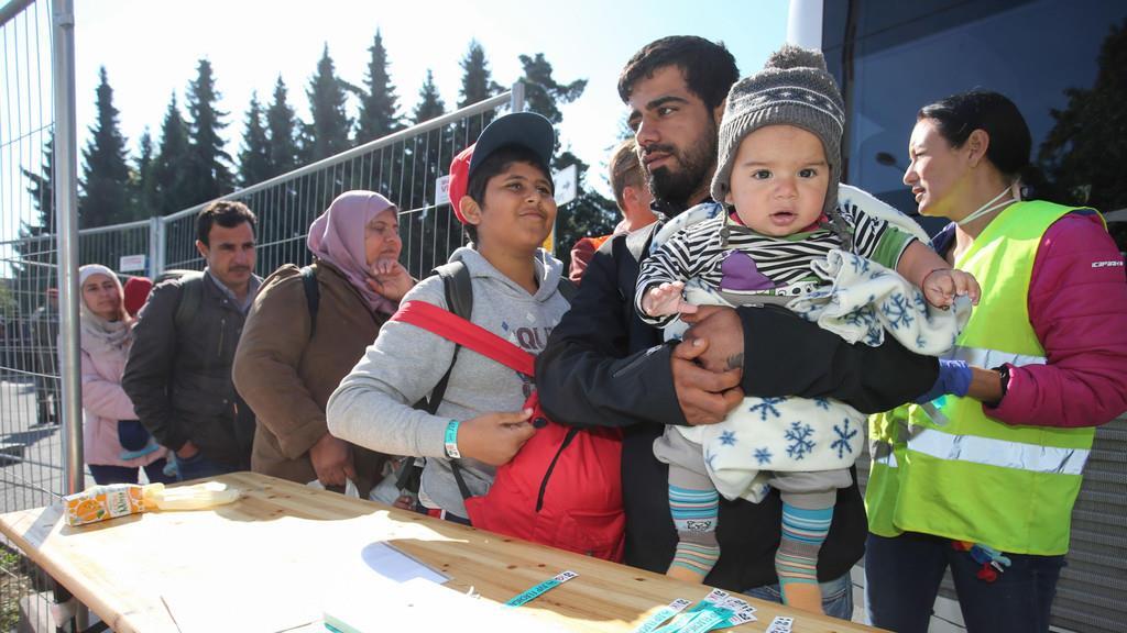 Flüchtlinge - Lage in Salzburg spitzt sich zu II
