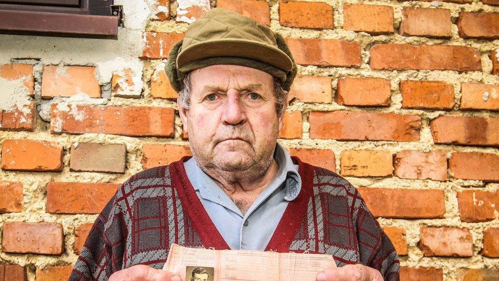 Bilder des 69-Jährigen