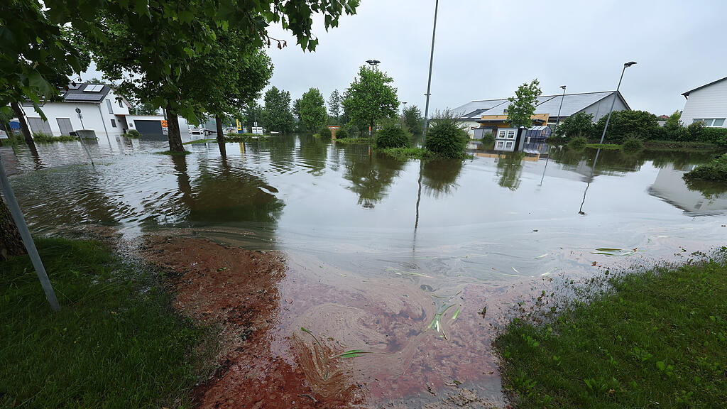 Hochwasser in S\u00fcddeutschland