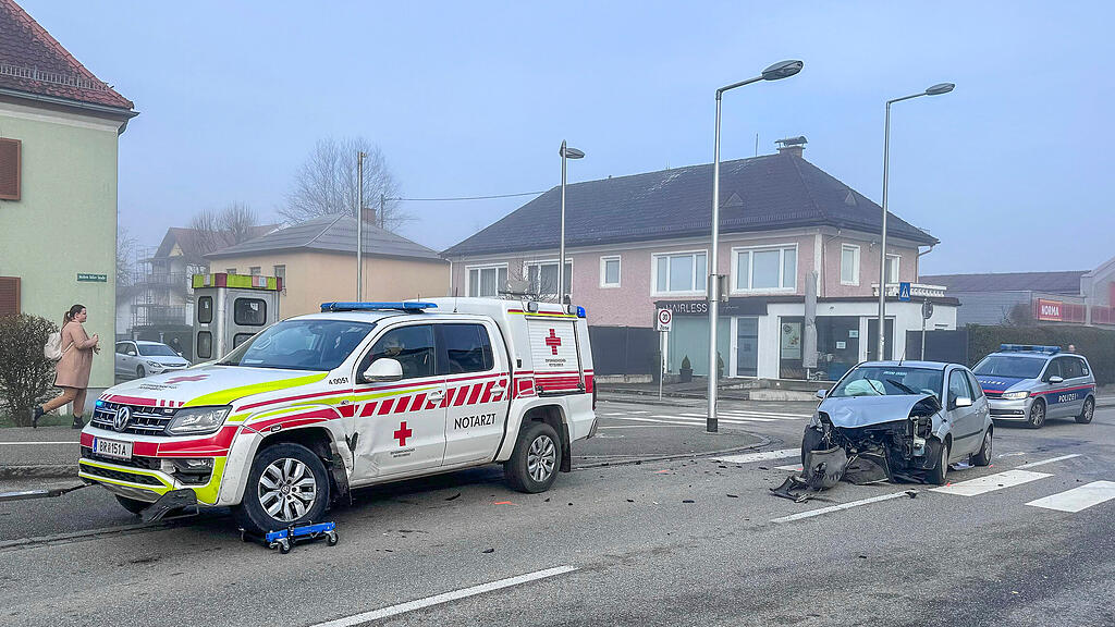 VU Notarzteinsatzfahrzeug Braunau