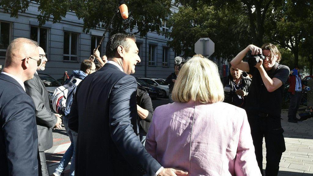 Heinz-Christian Strache wählt