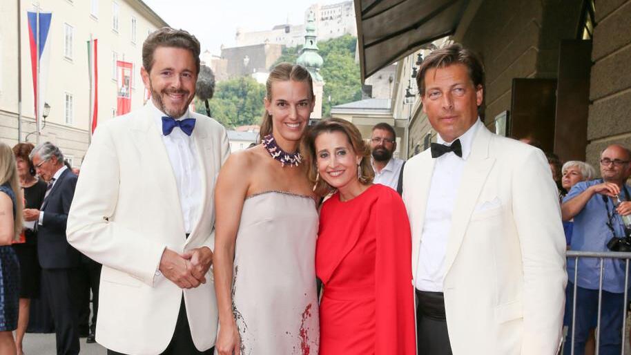 Festspiele: Prominenz bei "Pique Dame"