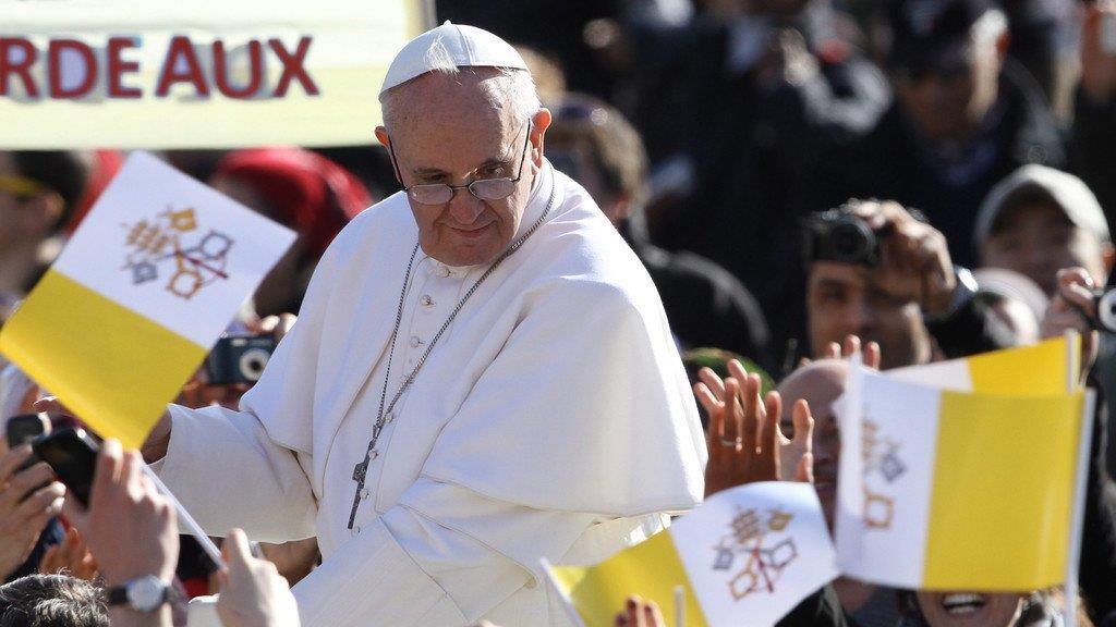 Zehntaussende Pilger bei Amtseinführung von Papst Franziskus