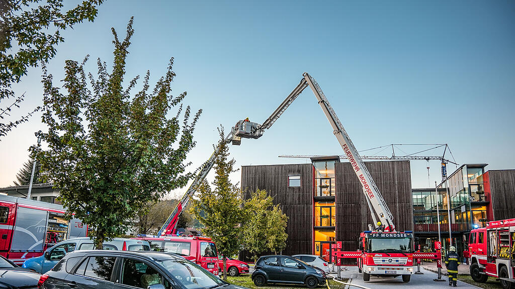 Feuerwehr \u00dcbung im Thalgauer Seniorenheim