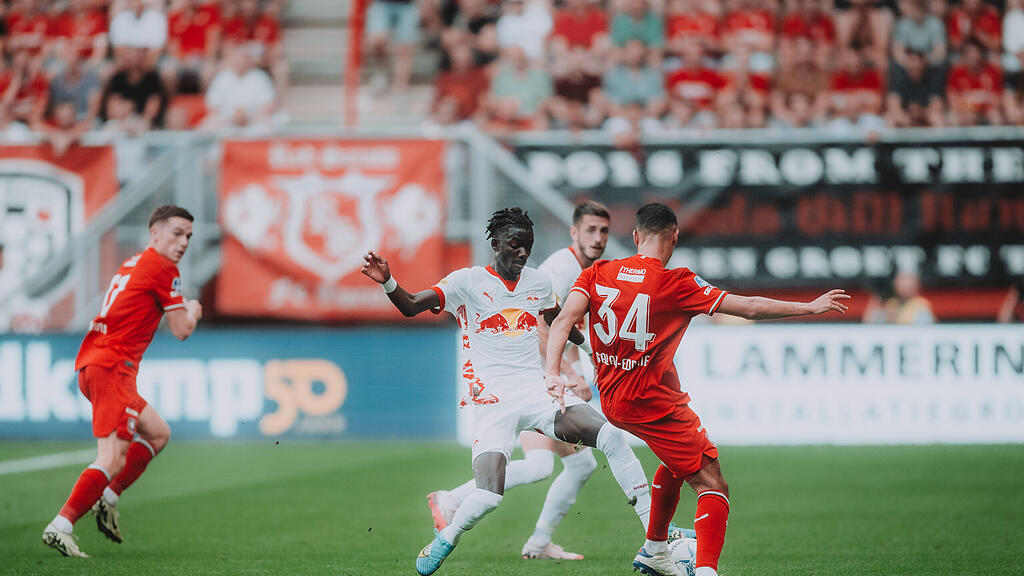 Twente_Red Bull Salzburg