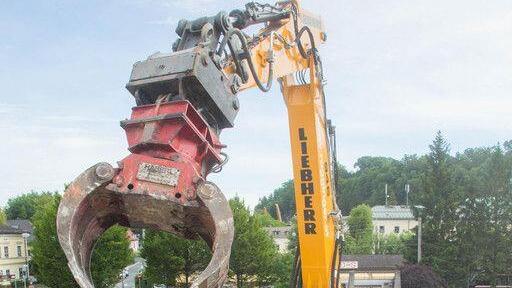 Abrissarbeiten am Areal der ehemaligen Riedenburg-Kaserne