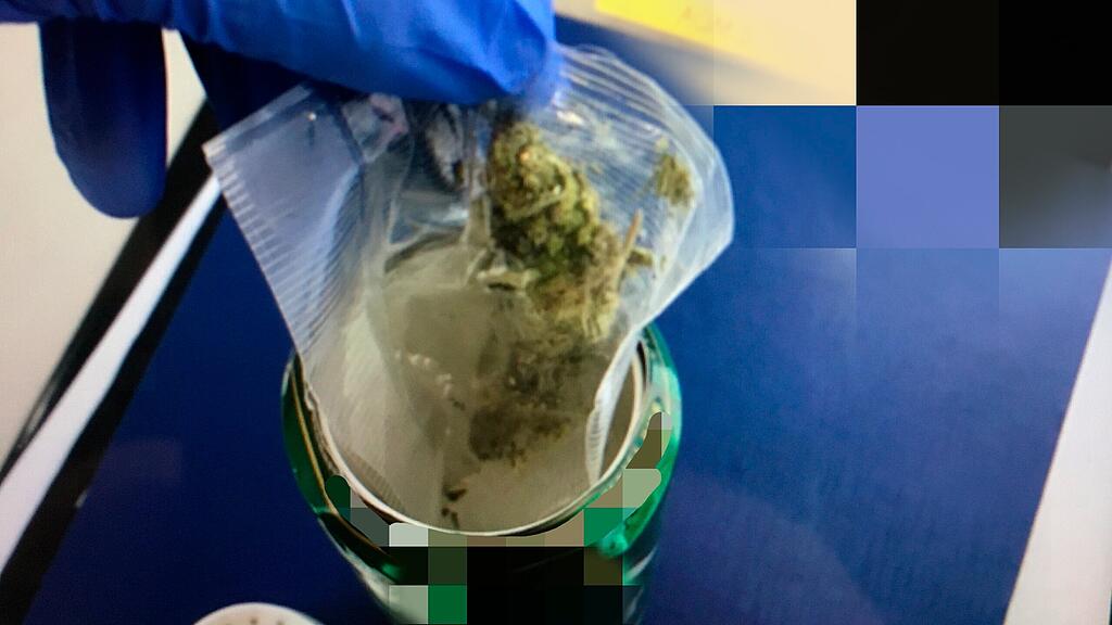Cannabiskraut in Bierdose
