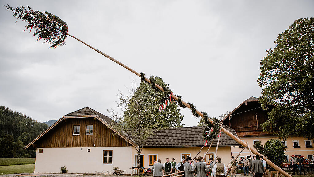 Eglseer Maibaumsetzen