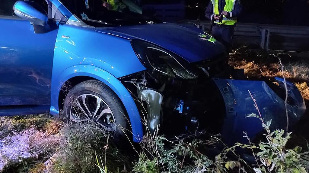 B99: Lenker flüchtet nach Crash in St. MIchael im Lungau