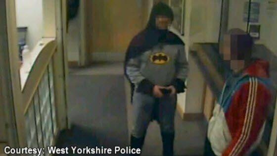 Batman in Aktion - Vorfall auf Überwachungskamera festgehalten.