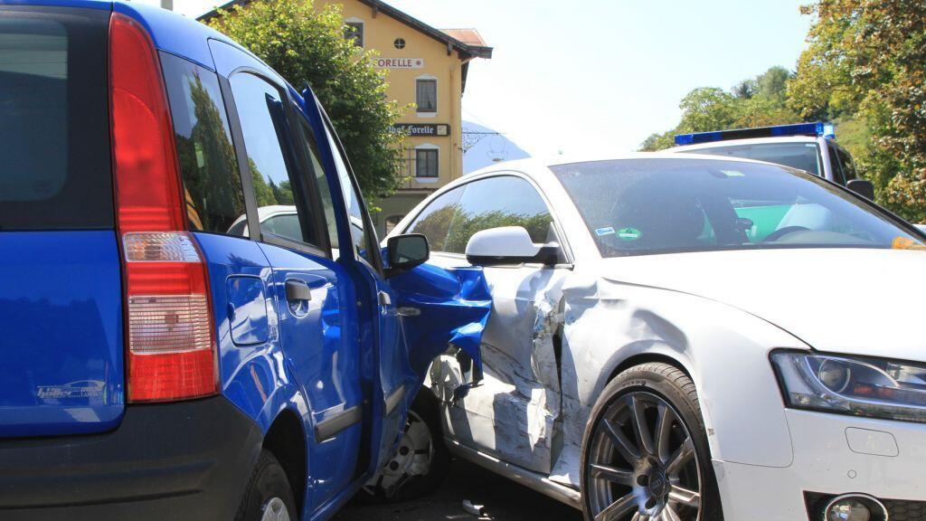 Der Pensionist rammte das Fahrzeug der Slowenin ungebremst in die Beifahrerseite.