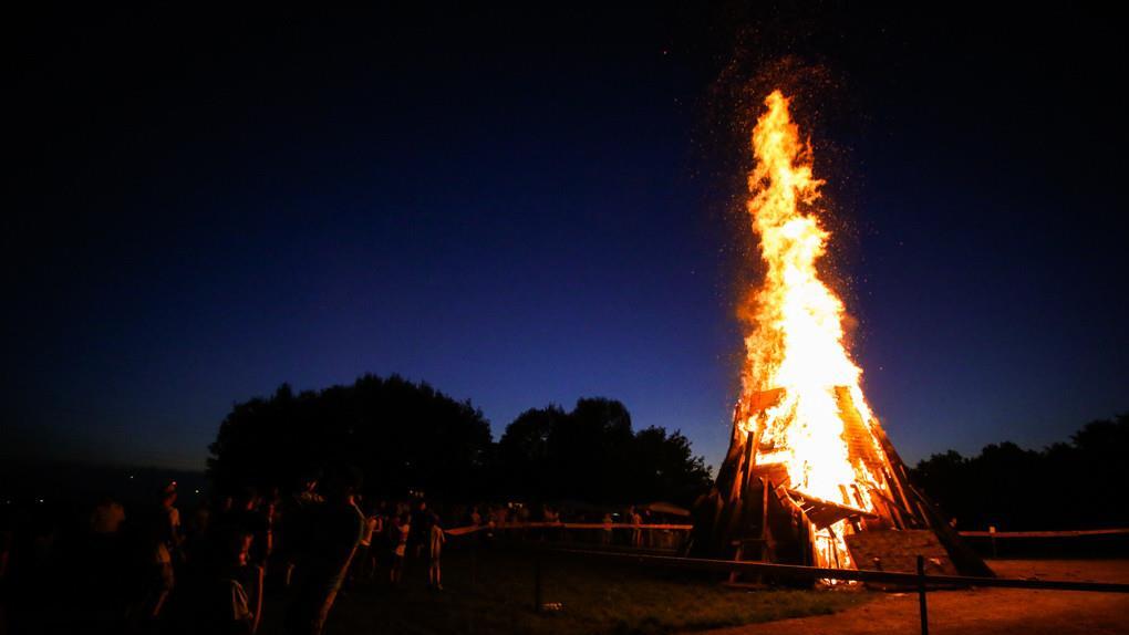 Sonnwendfeuer Bergheim II