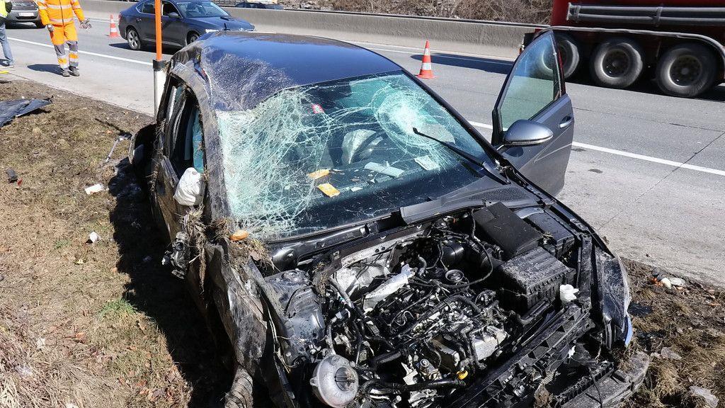Pkw-Überschlag auf A10 bei Puch