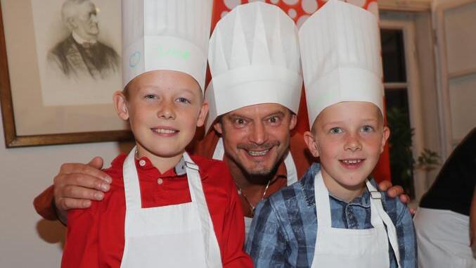 Benefizbacken von Pro Juventute, II