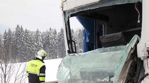 Horrorcrash auf A8