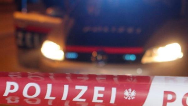 Zwei Täter sind laut Polizei flüchtig