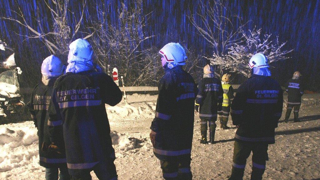 20 Verletzte bei Busunfall