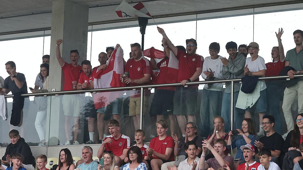 Public Viewing in Salzburg: Österreich vs. Polen