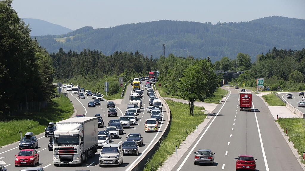 Stau, A10, Salzburg, Tauernautobahn, Verkehr,