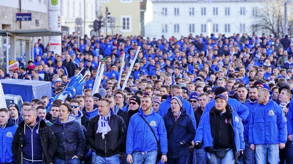 Schalke-Fans in Salzburg
