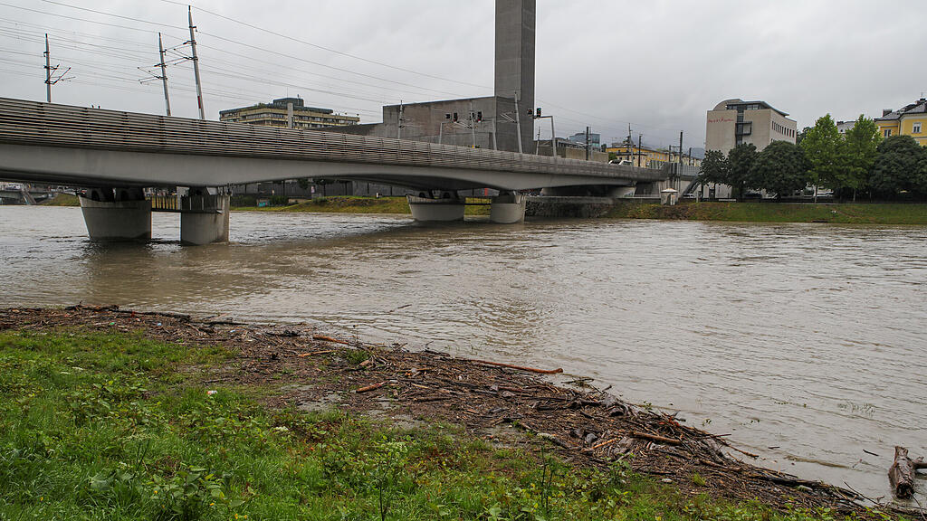 Radunterführungen entlang der Salzach gesperrt