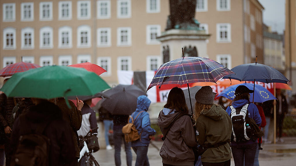 Umbrella March