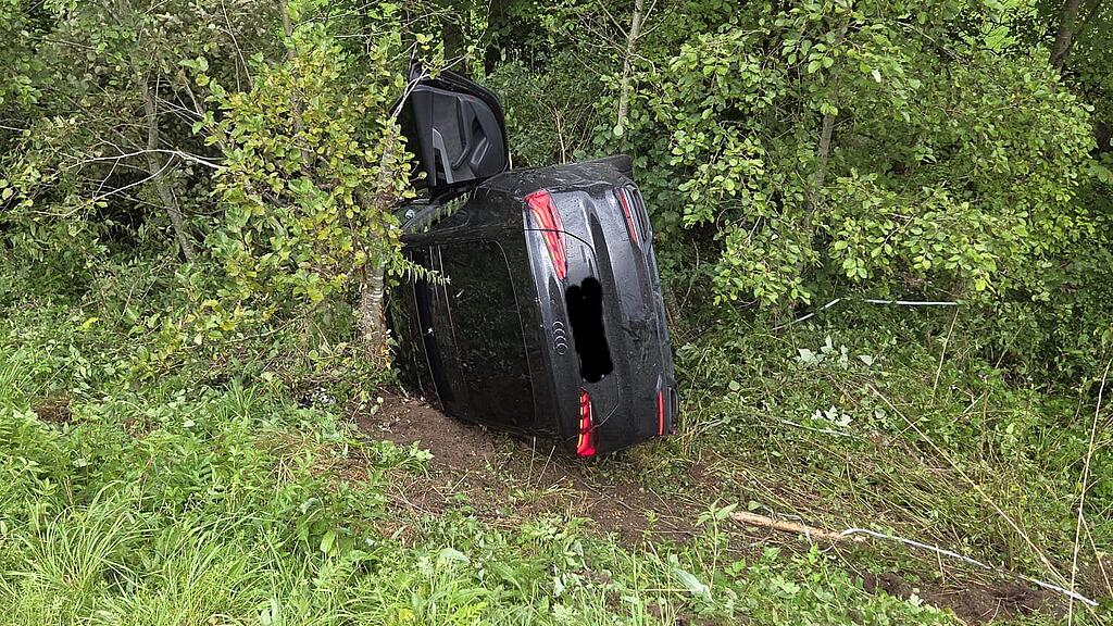 Zwei Verletzte bei Auto-Überschlag in Plainfeld
