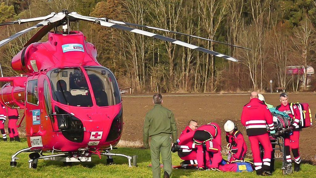 Zugunglück in Bad Aibling: Weitere Bilder der Unfallstelle