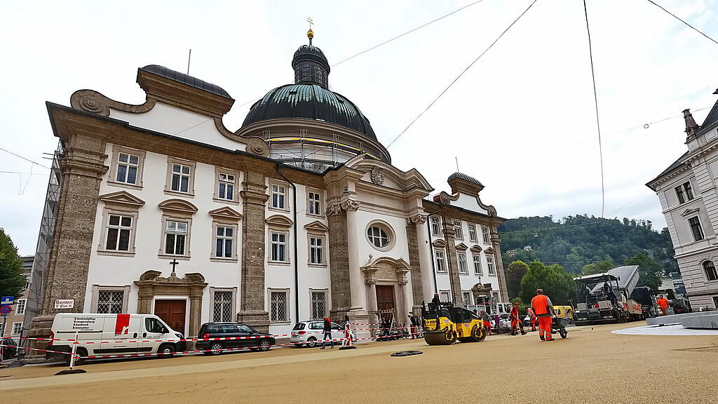 Kajetanerplatz Asphaltierungsarbeiten Endspurt