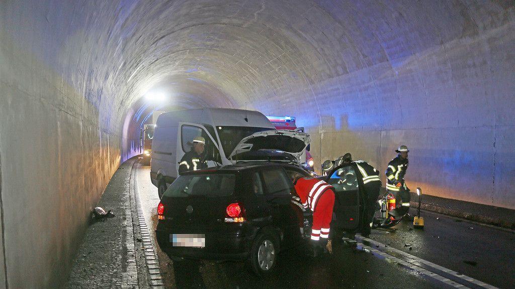 Frontalcrash im Antoniberg-Tunnel