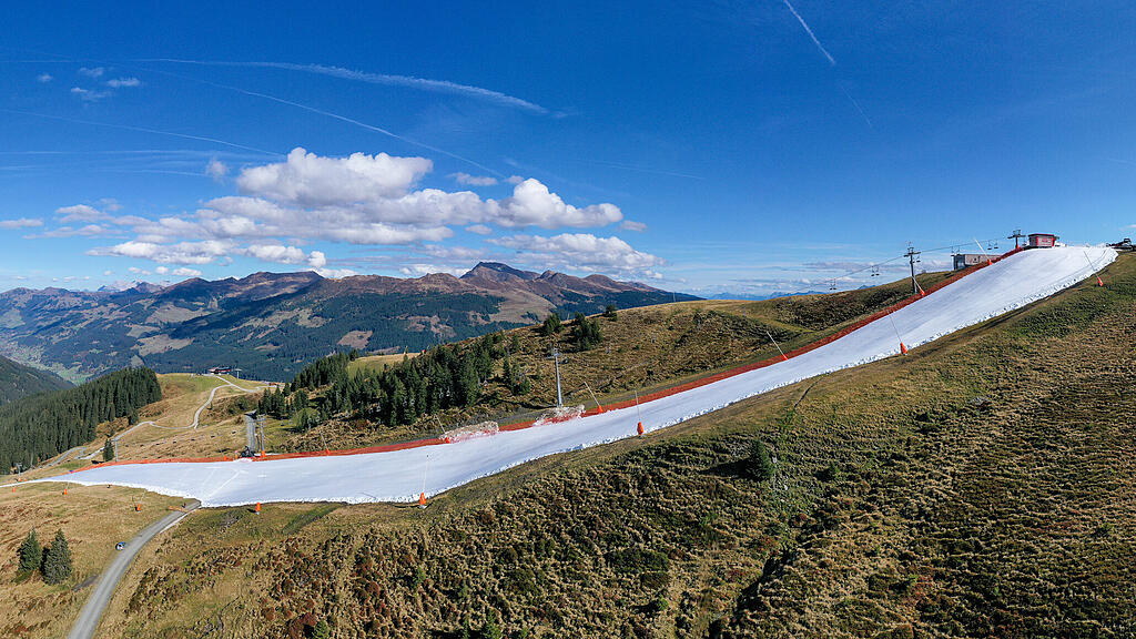 SALZBURG BEGINN DER SKISAISON AUF DER RESTERHÖHE IN MITTERSILL (PINZGAU) =(6).jpg