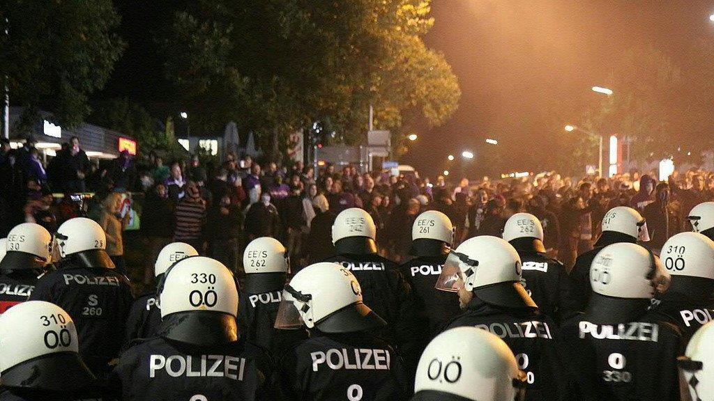 Straßenschlacht nach Match