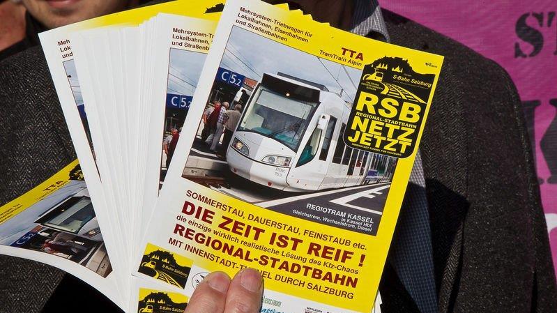 Demos vor dem Rathaus I