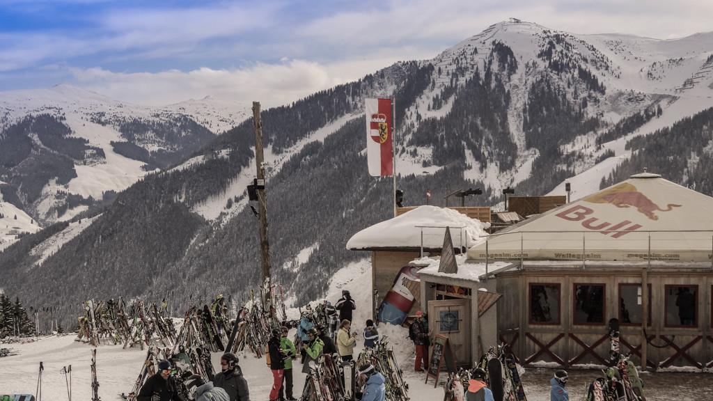 Micaela Schäfer, Walleggalm, I