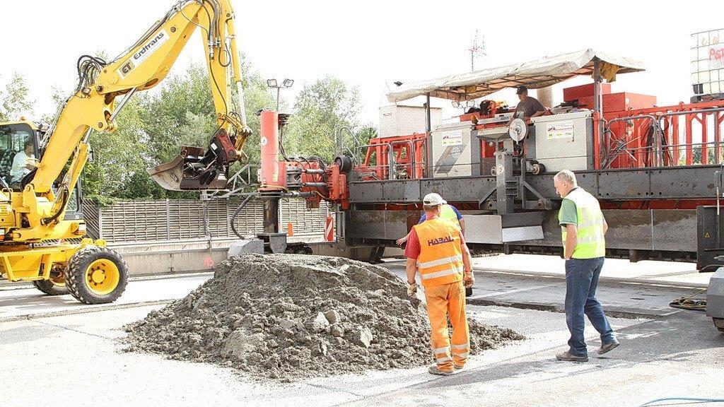 A1: Asphaltierungsarbeiten gestartet