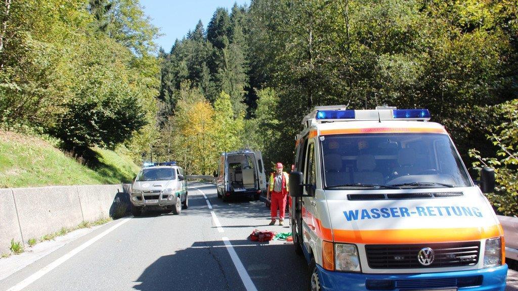 Schwangere stürzt in Mühlbachgraben