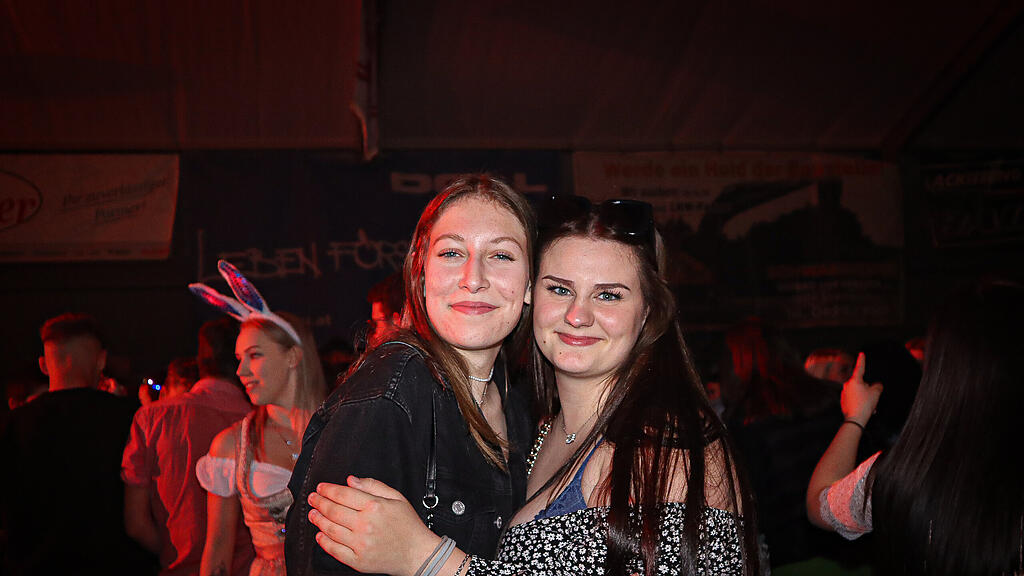 Maifest Stra\u00dfwalchen