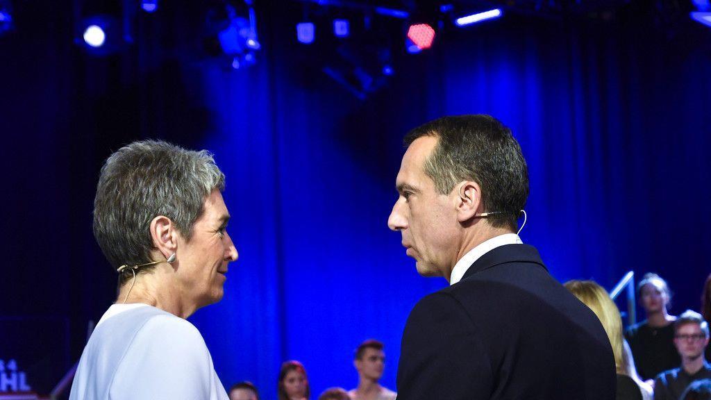 Puls-4-Duell: Christian Kern vs. Ulrike Lunacek