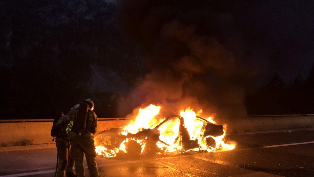 Pkw-Brand auf der A10