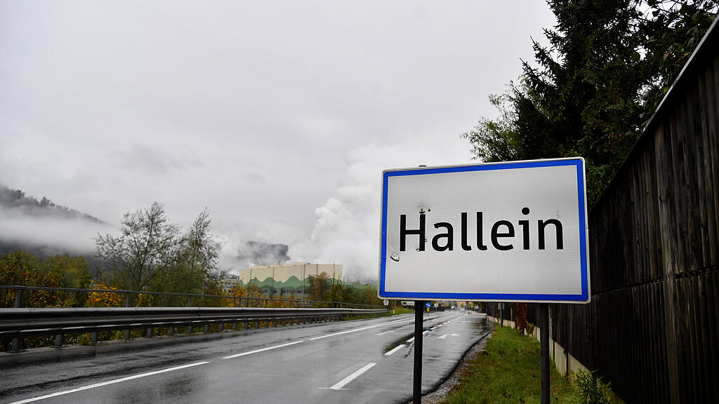 symb_Hallein, Ortstafel, Ortsschild