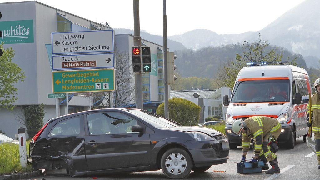 Spektakulärer Crash an MGC Kreuzung in Bergheim