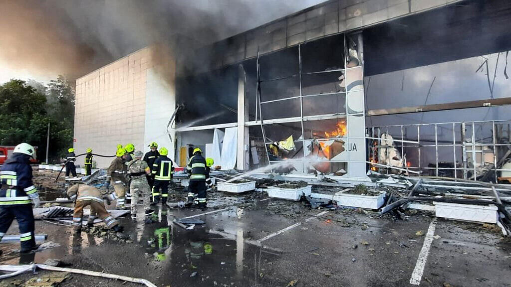 Raketen auf Einkaufscenter