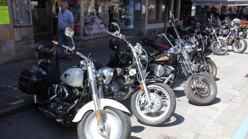 Hot Road Days in Golling