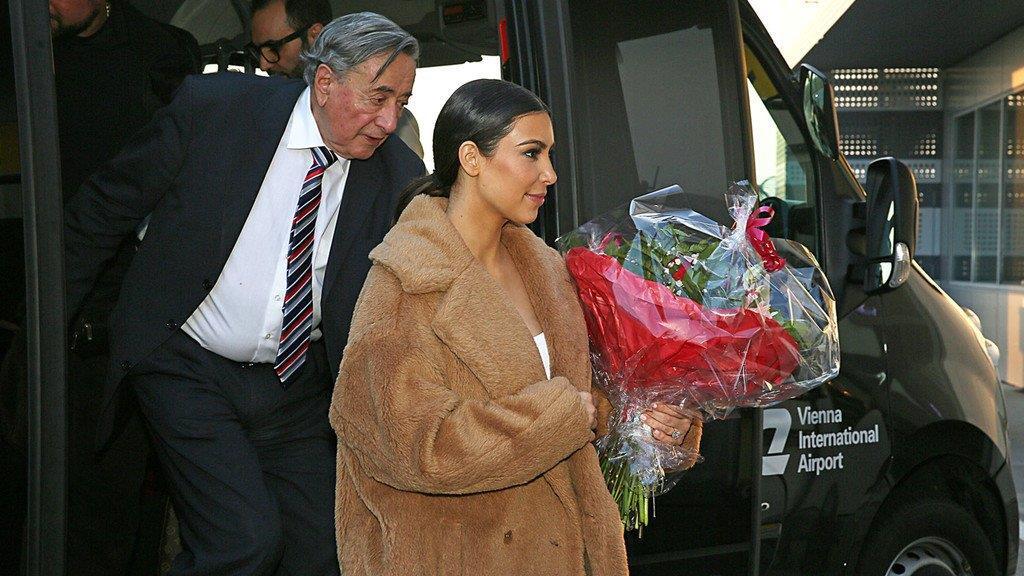 Kim Kardashian nach der Landung in Wien